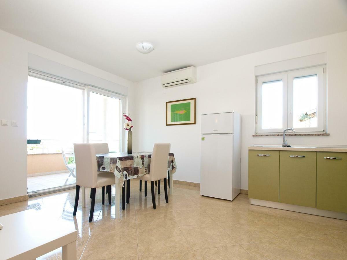 Apartments Majda 1932 Fažana Extérieur photo