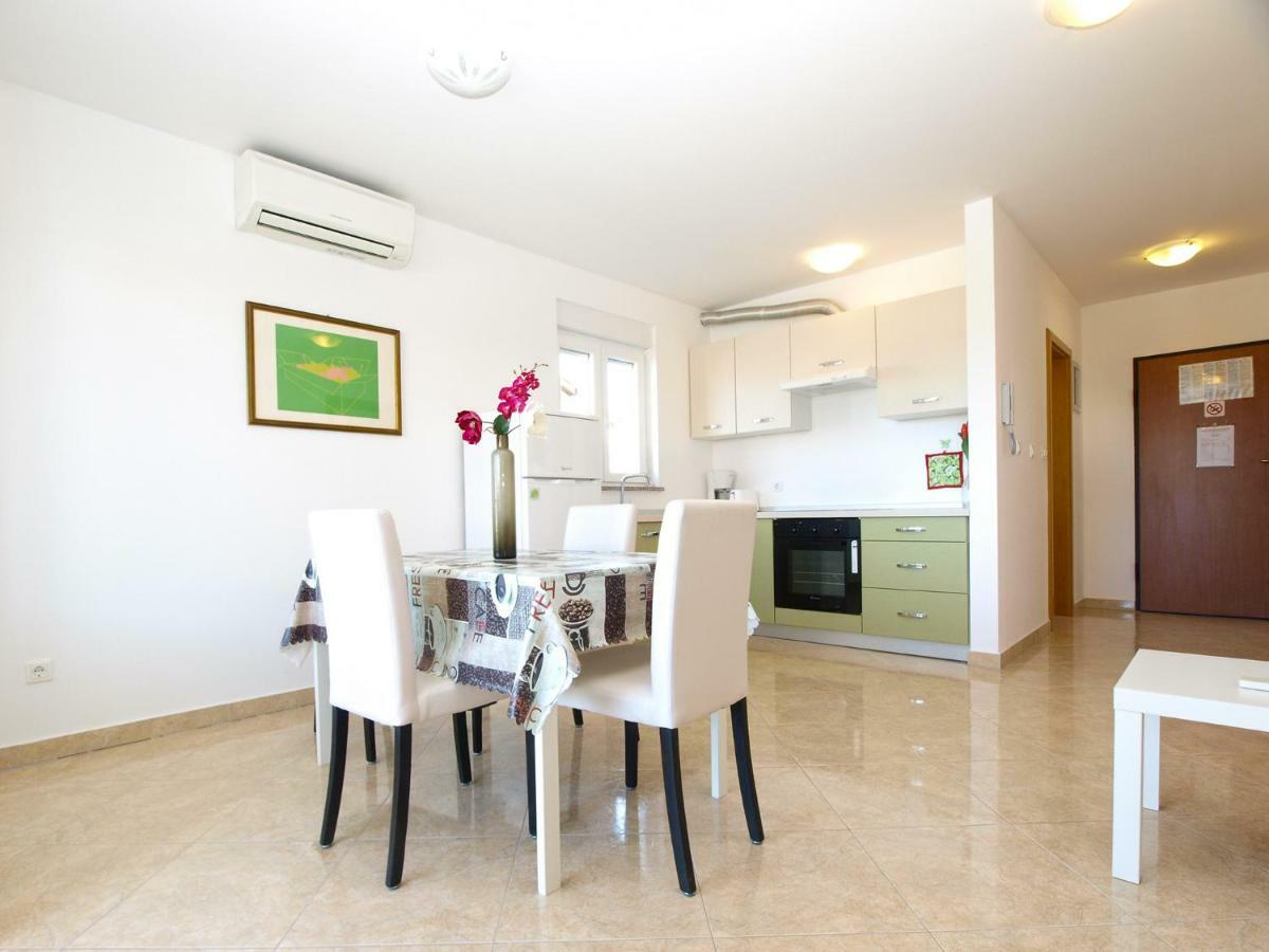 Apartments Majda 1932 Fažana Extérieur photo